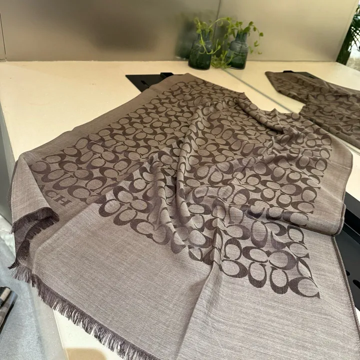 スーパーコピー コーチ マフラー