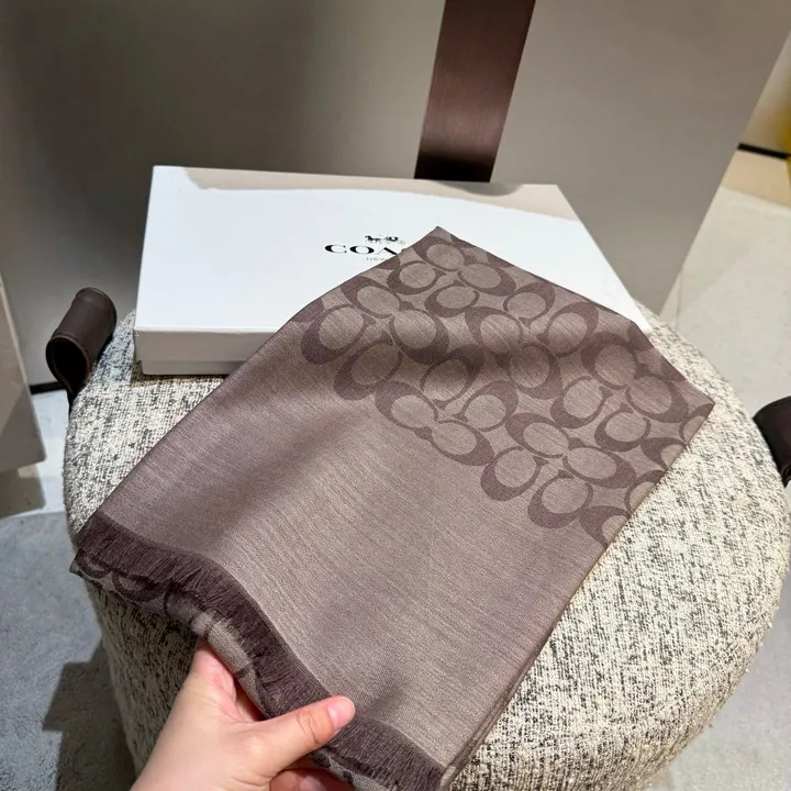 スーパーコピー コーチ マフラー