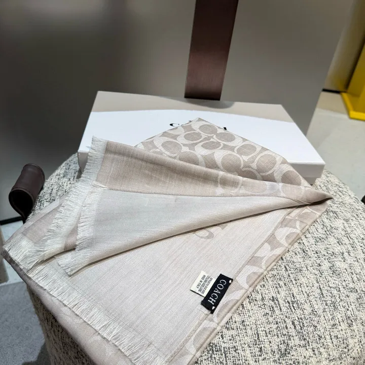 スーパーコピー コーチ マフラー