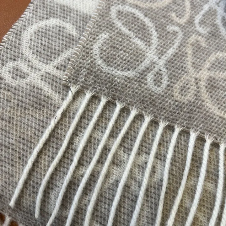 スーパーコピー ロエベ マフラー