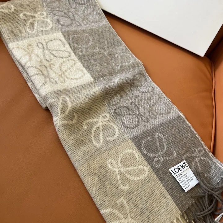 スーパーコピー ロエベ マフラー