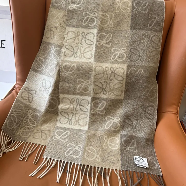 スーパーコピー ロエベ マフラー