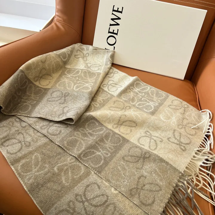 スーパーコピー ロエベ マフラー