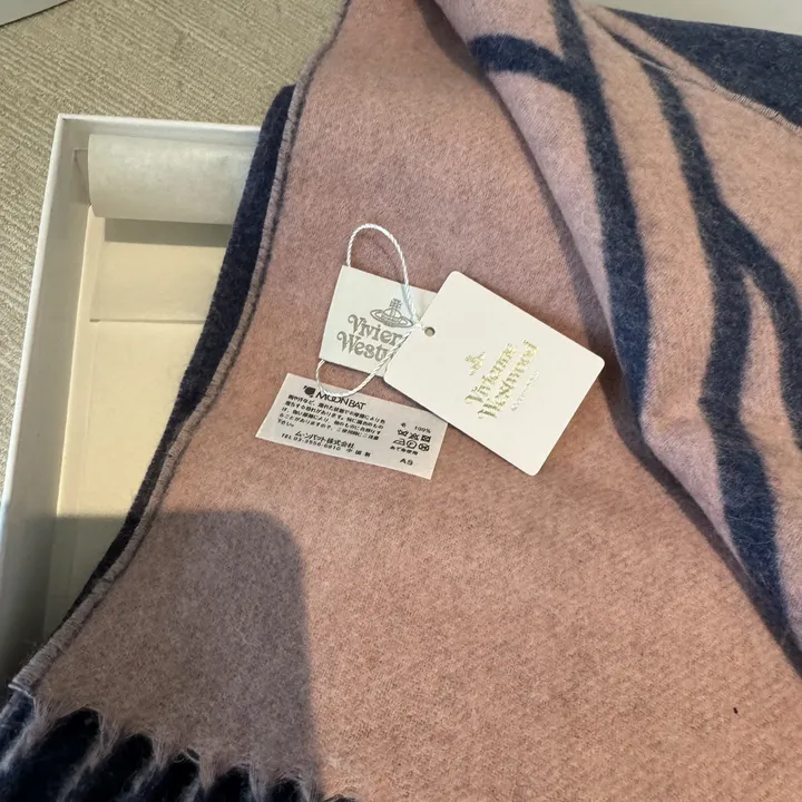 スーパーコピー ヴィヴィアン・ウエストウッド マフラー