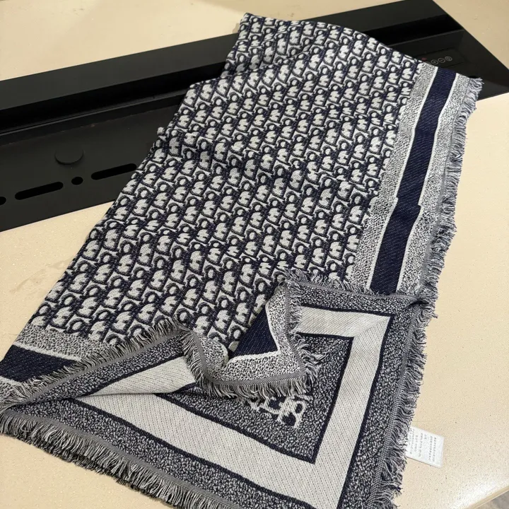 スーパーコピー ディオール マフラー