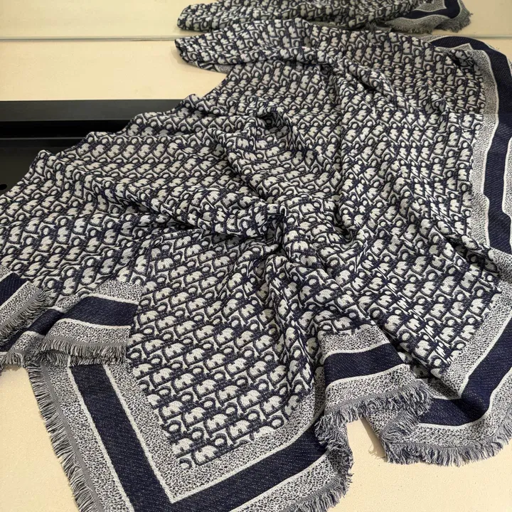 スーパーコピー ディオール マフラー