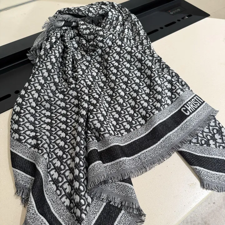 スーパーコピー ディオール マフラー