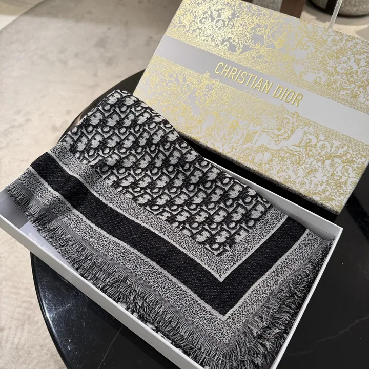 スーパーコピー ディオール マフラー