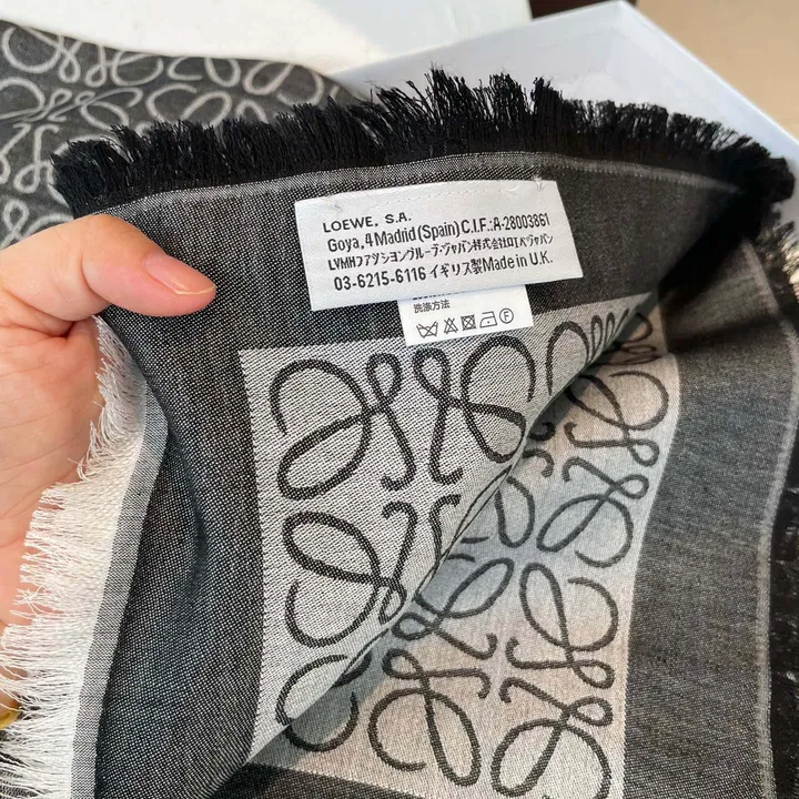 スーパーコピー ロエベ マフラー