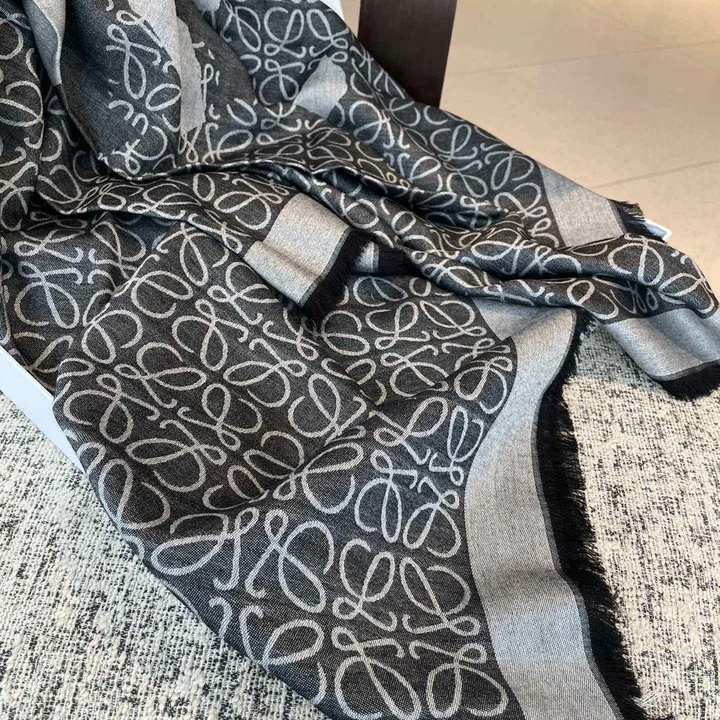 スーパーコピー ロエベ マフラー