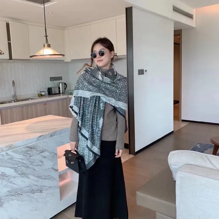 スーパーコピー ロエベ マフラー