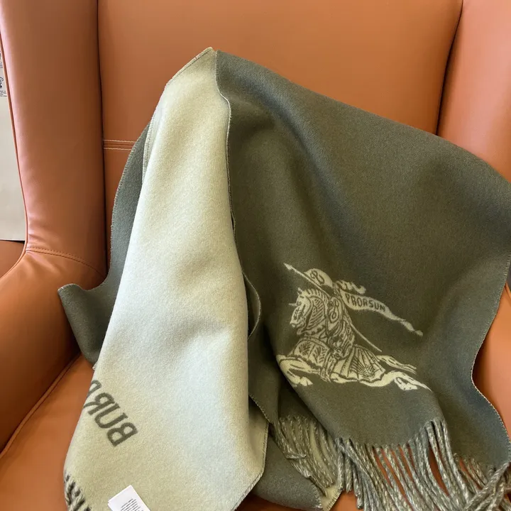 スーパーコピー バーバリー ス マフラー