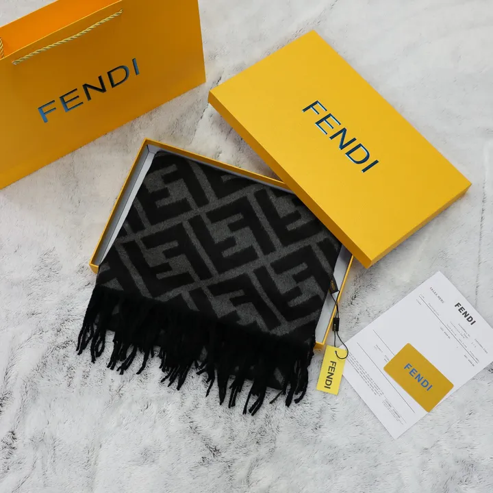 スーパーコピー フェンディ マフラー