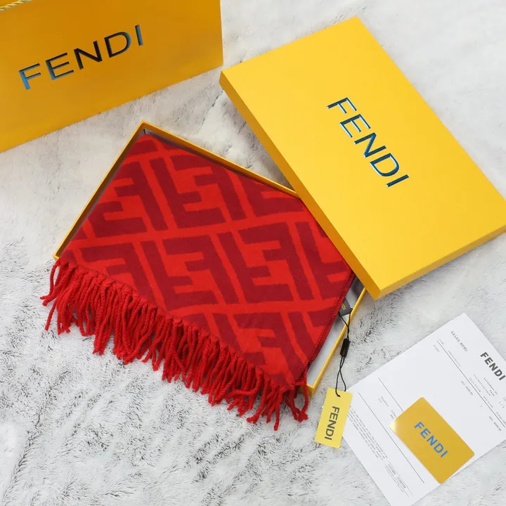 スーパーコピー フェンディ マフラー