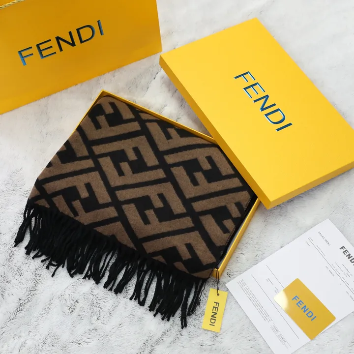 スーパーコピー フェンディ マフラー