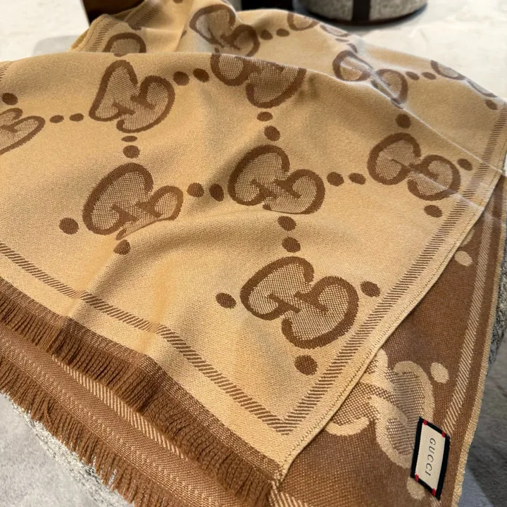 スーパーコピー グッチ マフラー