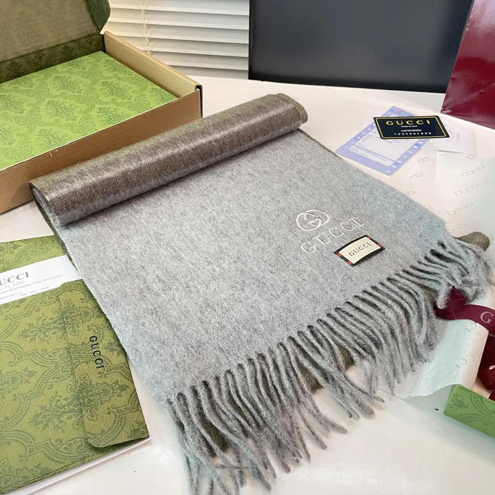 スーパーコピー グッチ マフラー