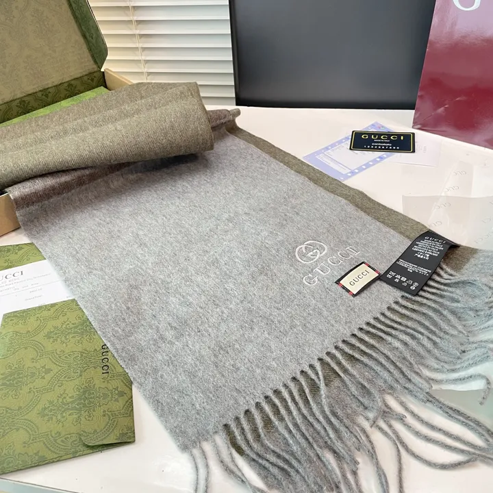 スーパーコピー グッチ マフラー