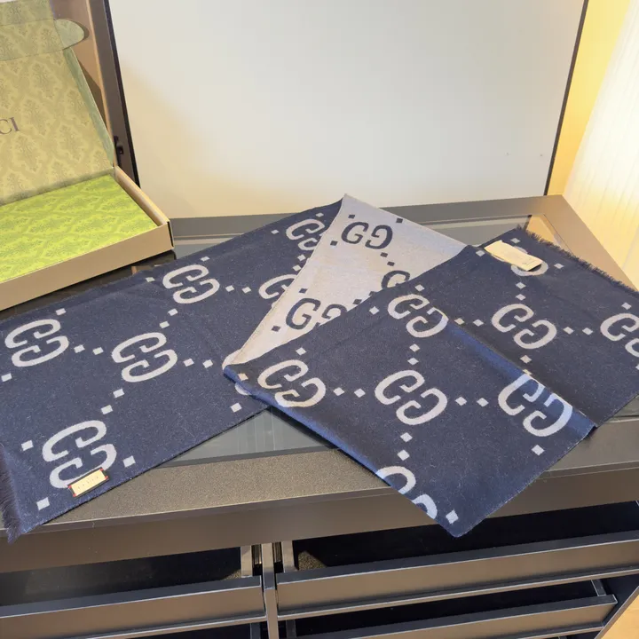 スーパーコピー グッチ マフラー