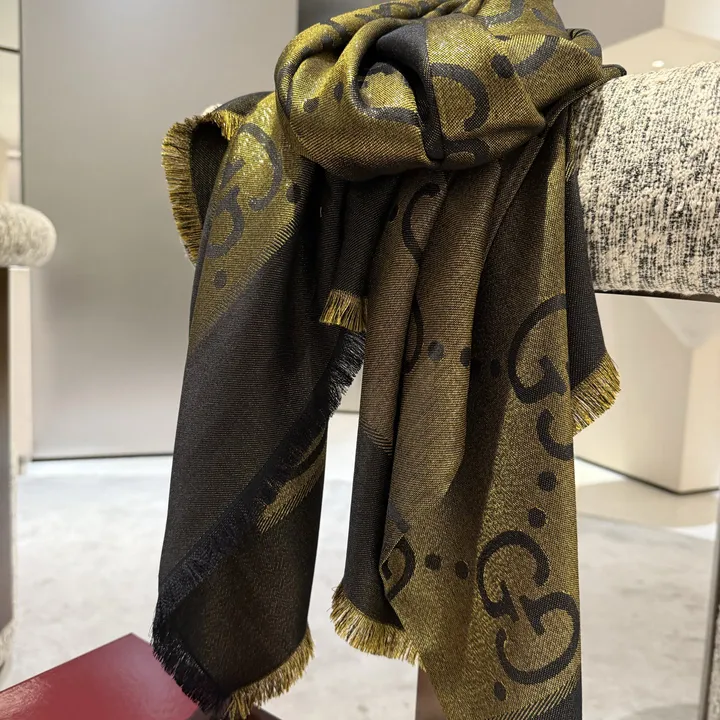 スーパーコピー グッチ マフラー