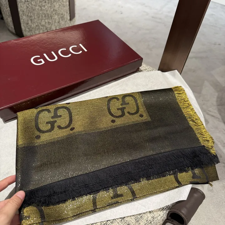 スーパーコピー グッチ マフラー