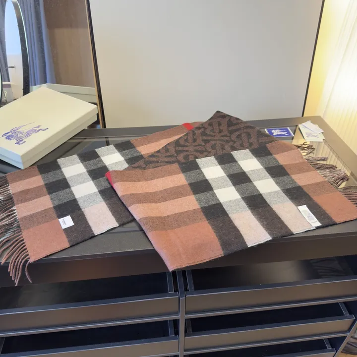 スーパーコピー バーバリー ス マフラー