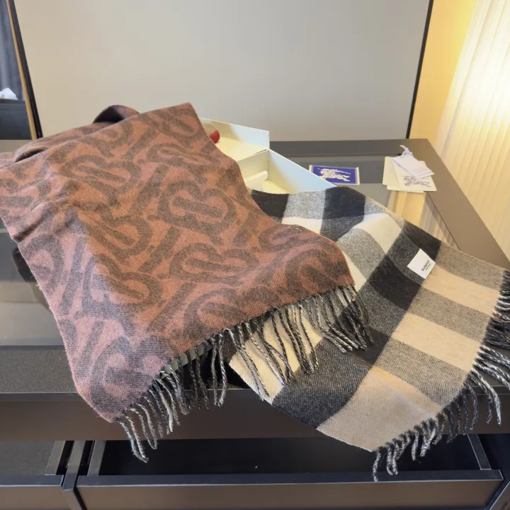 スーパーコピー バーバリー ス マフラー