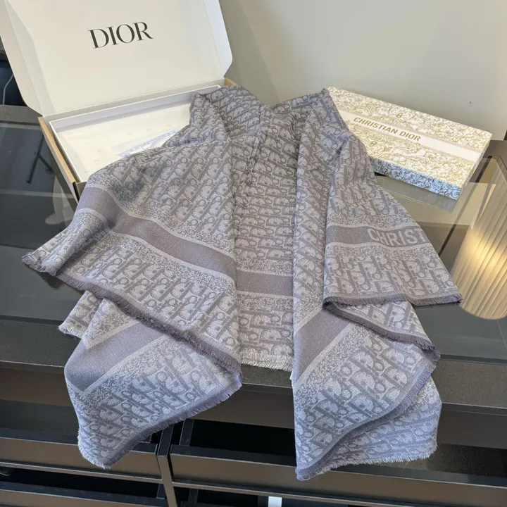 スーパーコピー ディオール マフラー