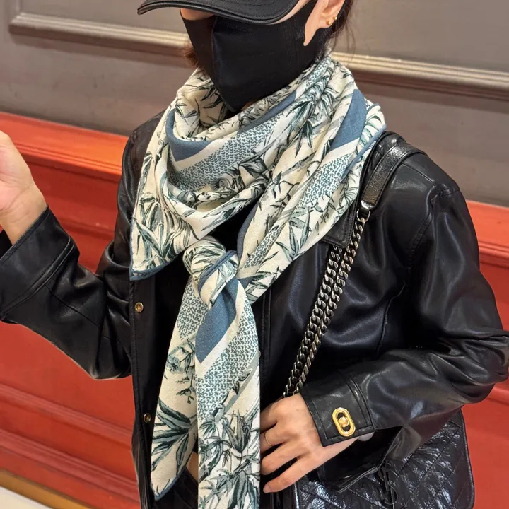 スーパーコピー ディオール マフラー