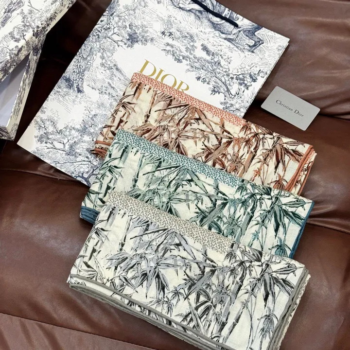 スーパーコピー ディオール マフラー