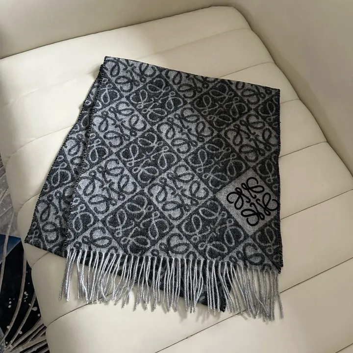 スーパーコピー ロエベ マフラー