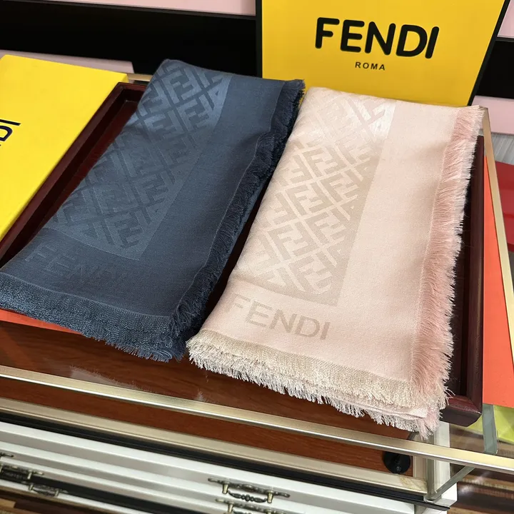 スーパーコピー フェンディ マフラー