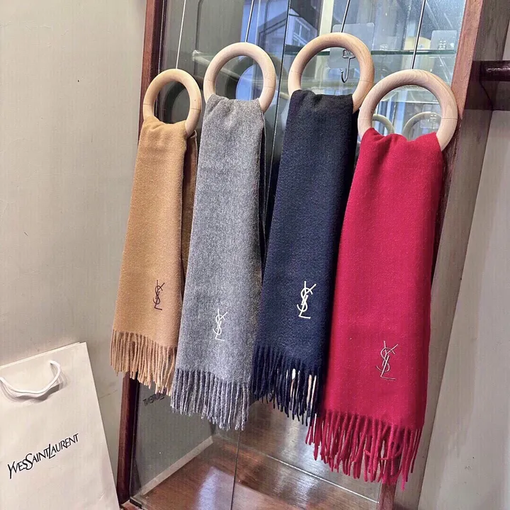 スーパーコピー バレンシアガ マフラー