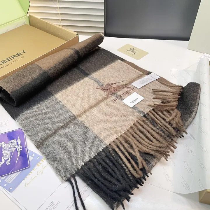 スーパーコピー バーバリー ス マフラー