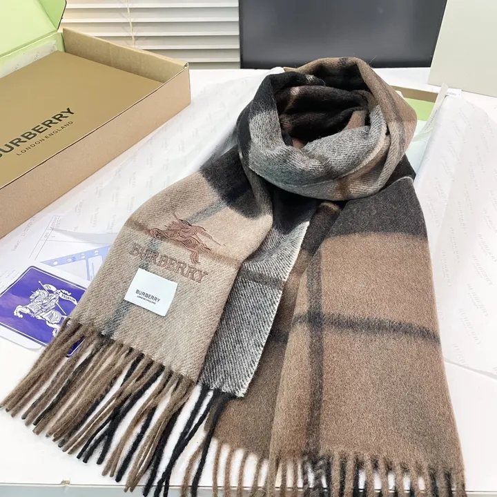 スーパーコピー バーバリー ス マフラー