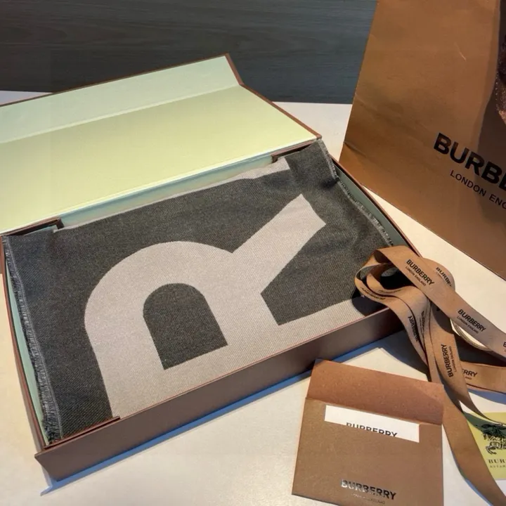 スーパーコピー バーバリー ス マフラー