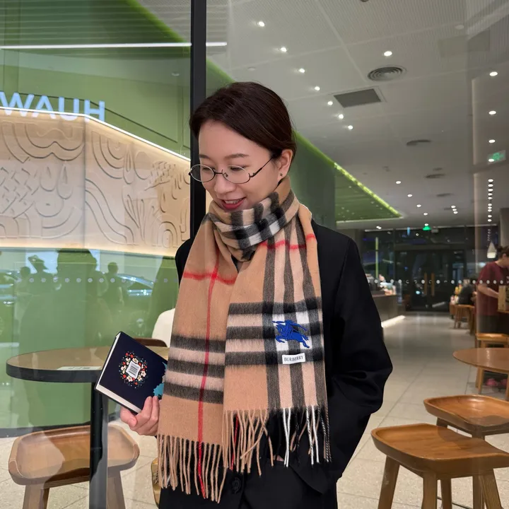 スーパーコピー バーバリー ス マフラー