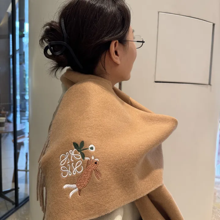 スーパーコピー ロエベ マフラー