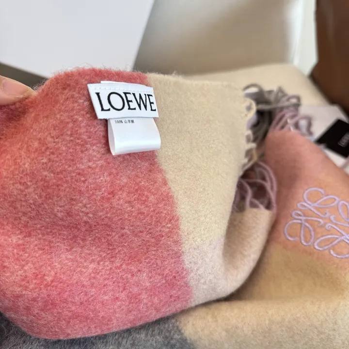 スーパーコピー ロエベ マフラー