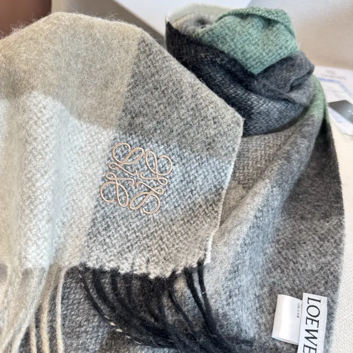 スーパーコピー ロエベ マフラー