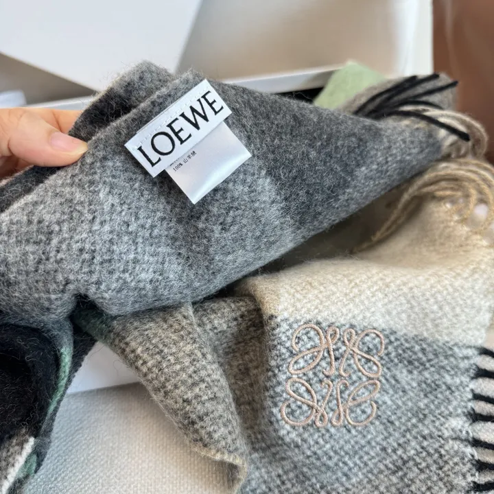 スーパーコピー ロエベ マフラー