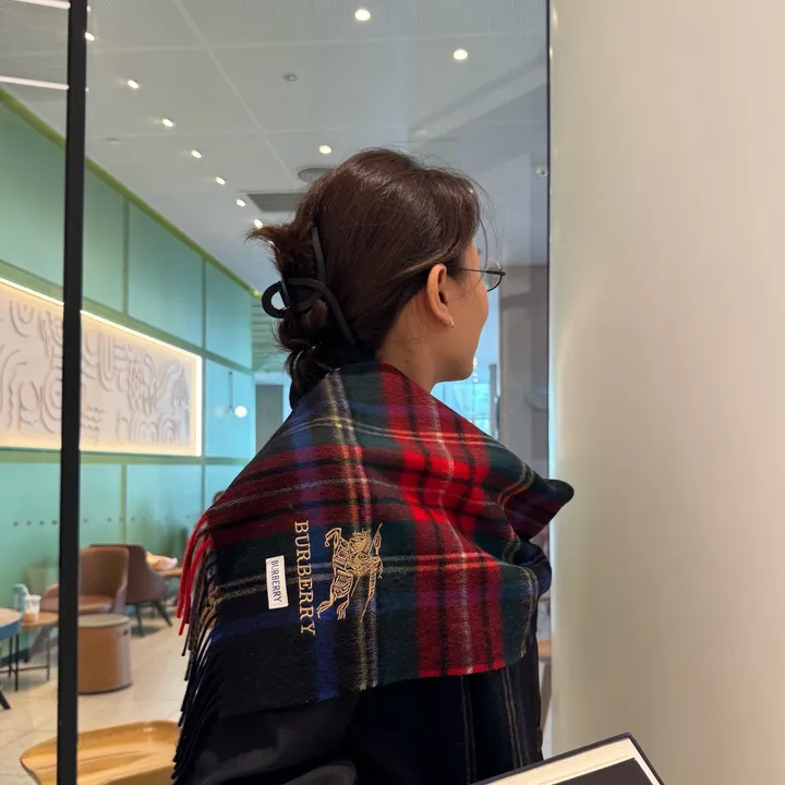 スーパーコピー バーバリー ス マフラー