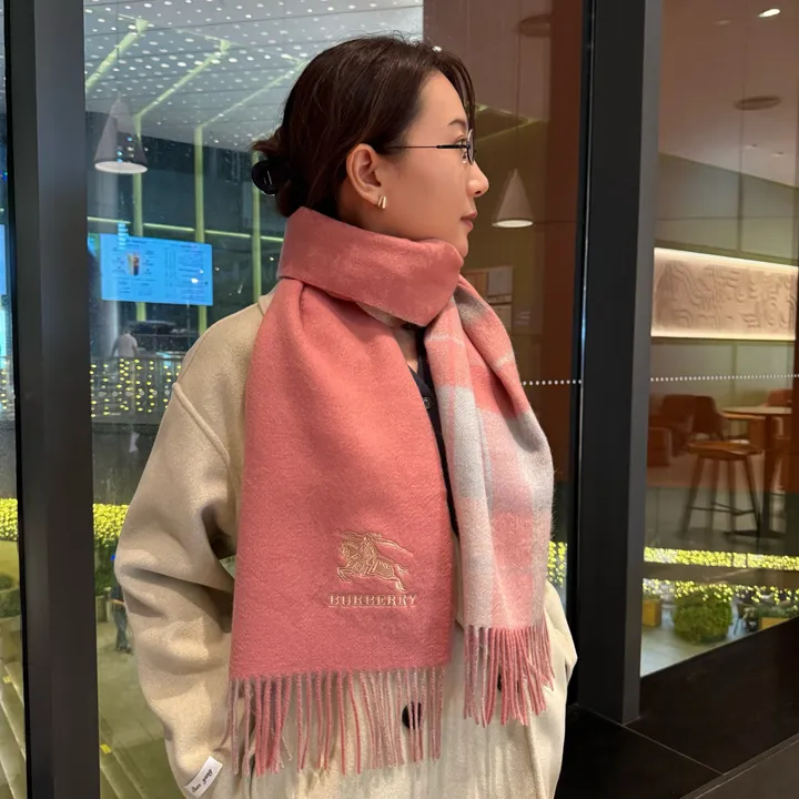 スーパーコピー バーバリー ス マフラー