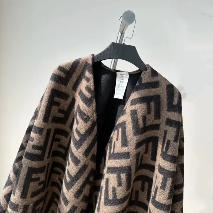 スーパーコピー フェンディ マフラー