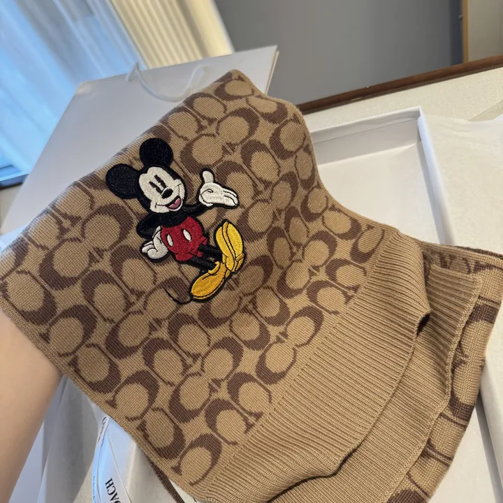 スーパーコピー コーチ マフラー