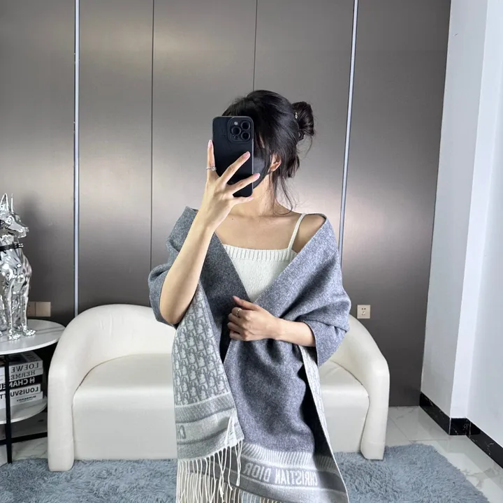 スーパーコピー ディオール マフラー