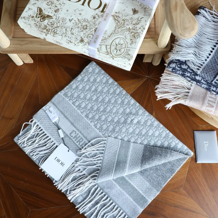 スーパーコピー ディオール マフラー