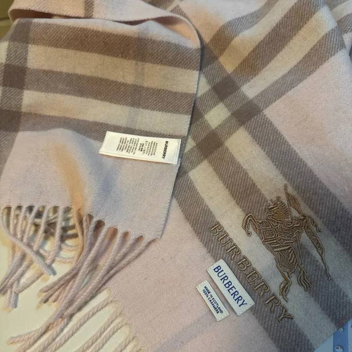 スーパーコピー バーバリー ス マフラー