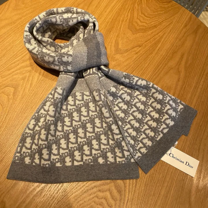 スーパーコピー ディオール マフラー