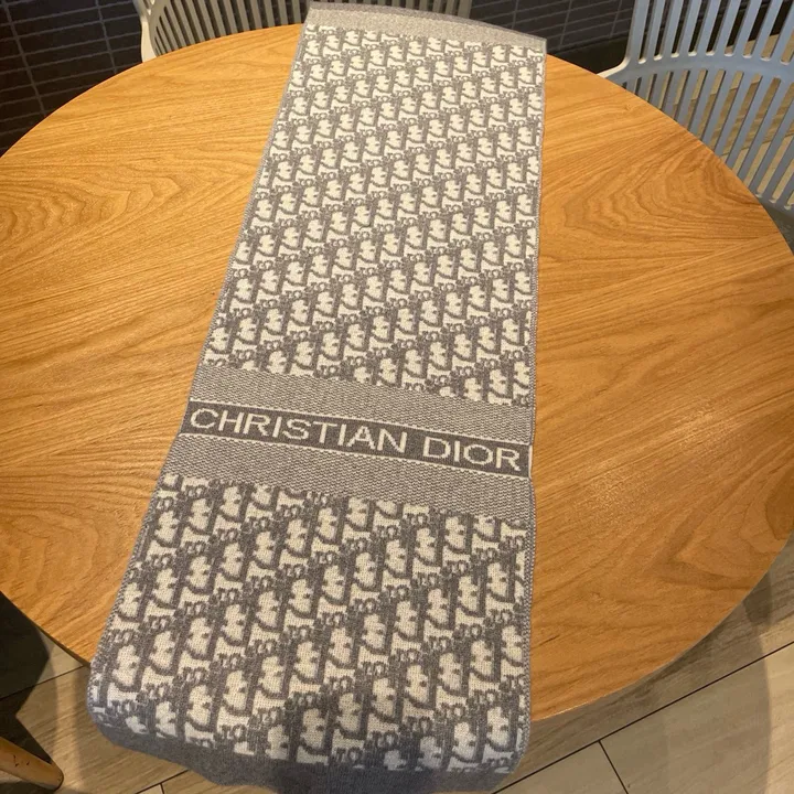 スーパーコピー ディオール マフラー